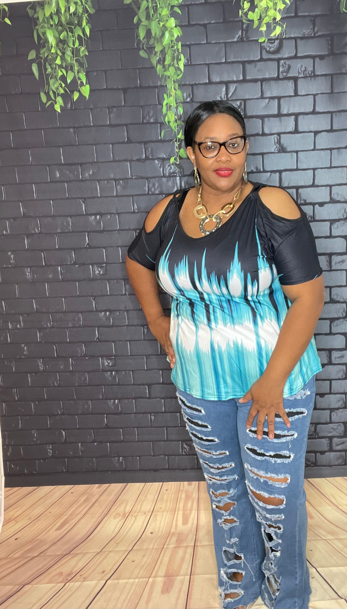 Graphic Print cold shoulder T-shirt (top)