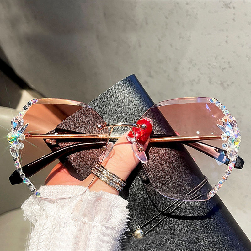 Rimless Bigger Bee Rhinestone Luxury Women Sunglasses